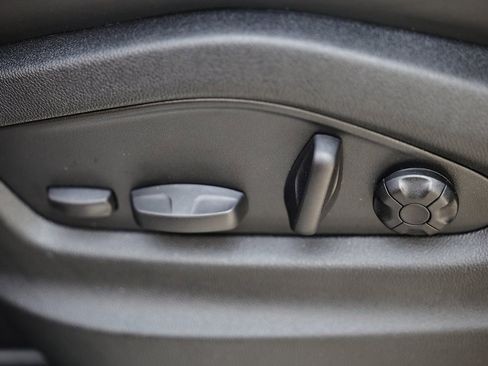 New 2025 Porsche Cayenne Turbo image 27