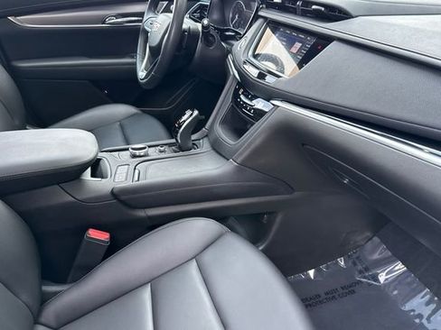 Used 2023 Cadillac XT6 Luxury AWD/4WD image 20