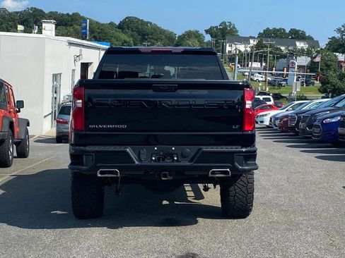 Used 2023 Chevrolet Silverado 1500 LT Trail Boss w/ Protection Package image 4