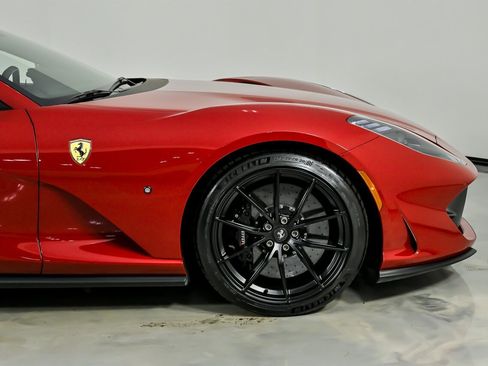 Used 2021 Ferrari 812 GTS image 15