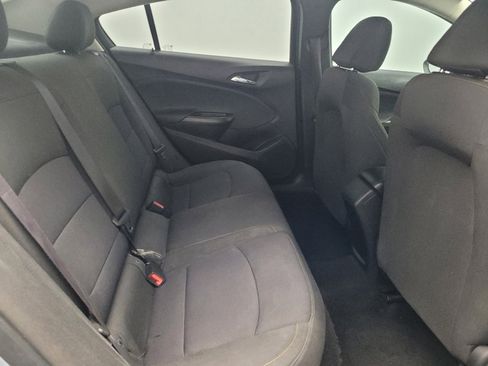 Used 2017 Chevrolet Cruze LS image 19