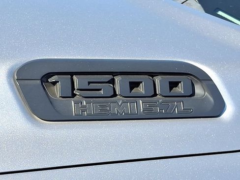 Used 2020 RAM 1500 Big Horn AWD/4WD image 32