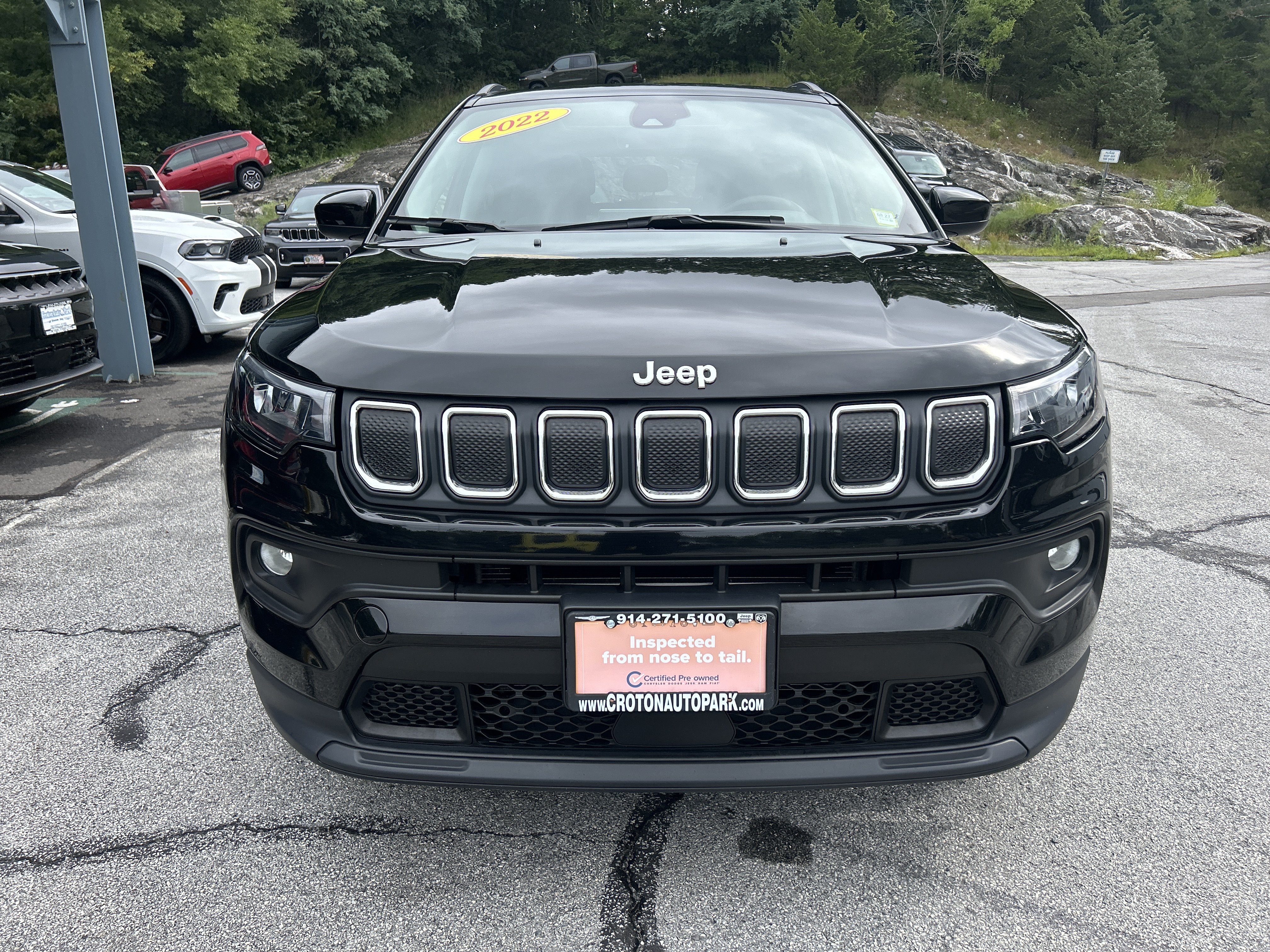 Certified 2022 Jeep Compass Latitude w/ Sun and Sound Group AWD/4WD image 2