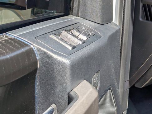 Used 2020 Ford F150 Platinum w/ Equipment Group 701A Luxury image 15