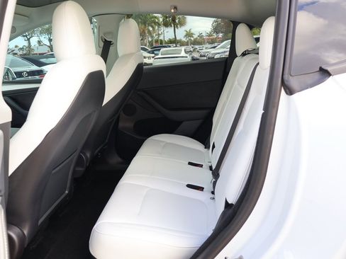 Used 2023 Tesla Model Y Long Range image 37