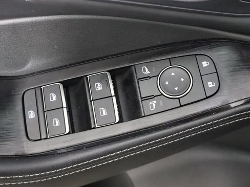 Used 2023 Nissan Rogue SL FWD image 19