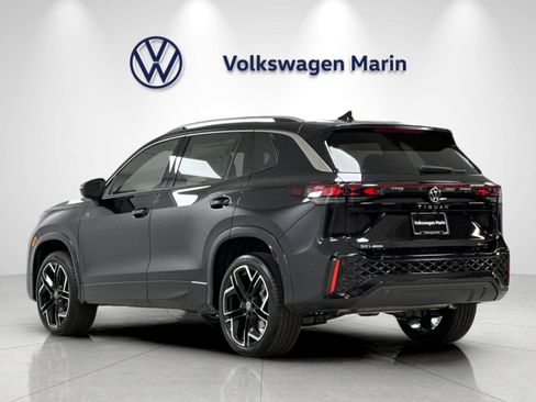 New 2026 Volkswagen Tiguan SEL R-Line AWD/4WD image 3