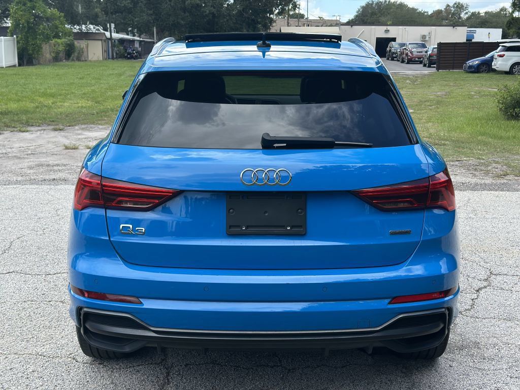 Used 2019 Audi Q3 2.0T Premium Plus w/ Premium Plus Package AWD/4WD image 14
