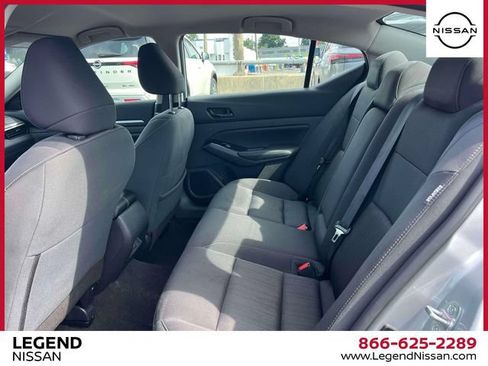 Used 2023 Nissan Altima 2.5 SV FWD image 12