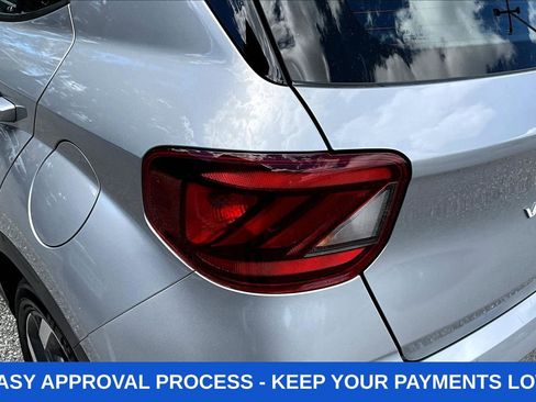 Used 2025 Hyundai Venue SEL FWD image 30