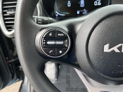 Used 2023 Kia Soul LX w/ Option Group 015 image 18