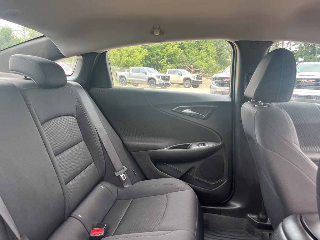 Used 2023 Chevrolet Malibu LS FWD image 36