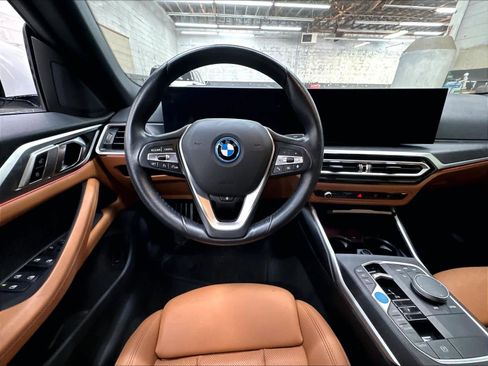 Used 2024 BMW i4 eDrive35 w/ Premium Package RWD image 8