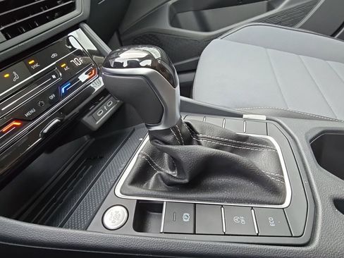 New 2026 Volkswagen Jetta SE image 23