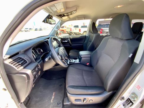 Used 2024 Toyota 4Runner TRD Off-Road AWD/4WD image 19