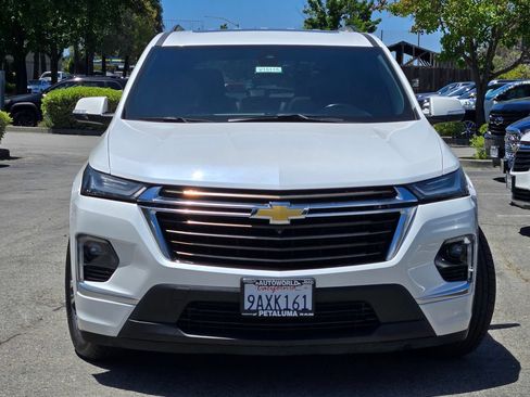 Used 2022 Chevrolet Traverse High Country AWD/4WD image 2