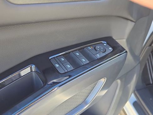 New 2026 Nissan Pathfinder SL w/ SL Premium Package image 19