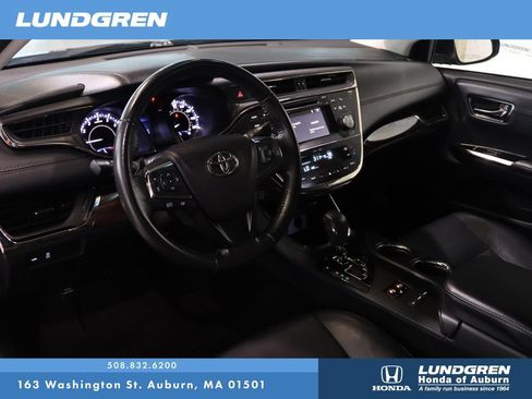 Used 2015 Toyota Avalon XLE FWD image 8
