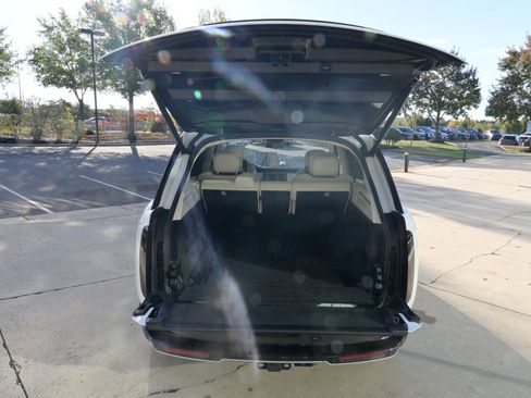 Used 2023 Land Rover Range Rover Autobiography image 44