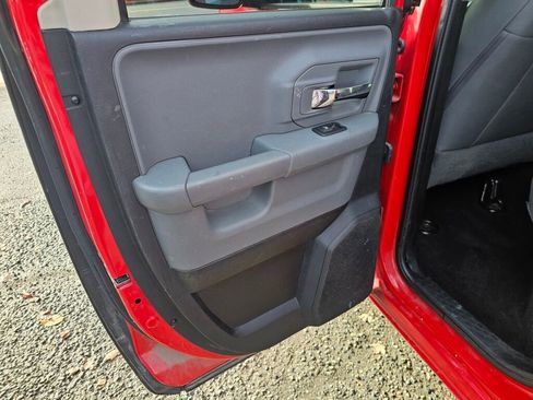 Used 2017 RAM 1500 Classic SLT image 21