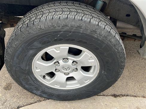 Used 2006 Toyota Tacoma 4x4 Access Cab V6 image 19