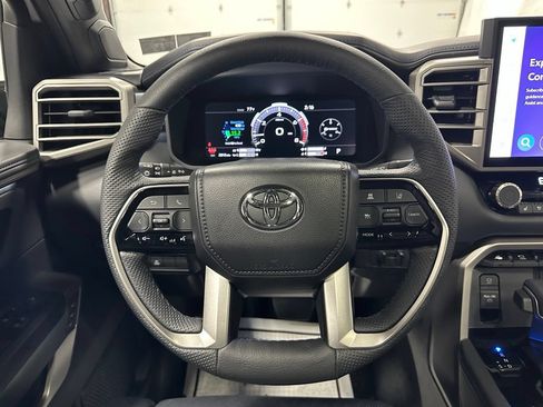 Used 2026 Toyota Tundra Platinum AWD/4WD image 18