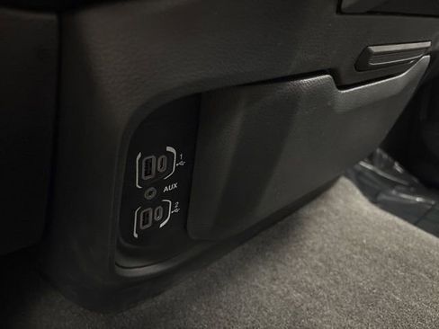 Used 2023 RAM 1500 Big Horn image 40