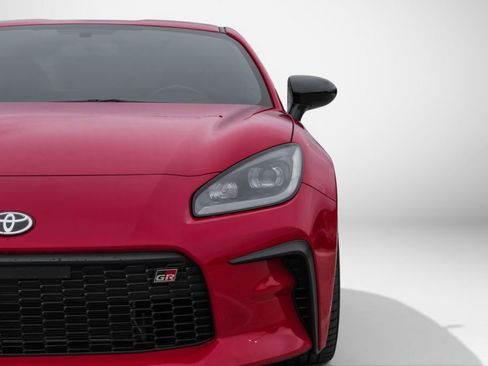 Used 2024 Toyota GR86 Premium RWD image 38