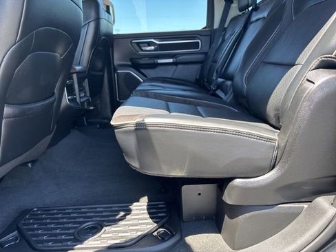 Used 2022 RAM 1500 Laramie AWD/4WD image 19