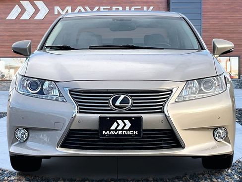 Used 2013 Lexus ES 350 w/ Premium Pkg image 2