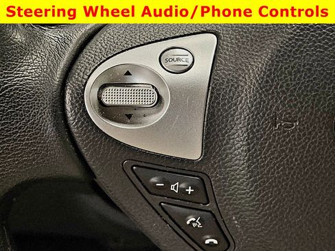 Used 2017 INFINITI QX70 AWD image 28