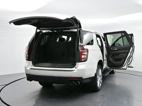 Used 2023 Chevrolet Tahoe Premier AWD/4WD image 50