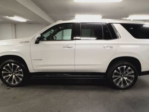 Certified 2025 Chevrolet Tahoe High Country AWD/4WD image 5
