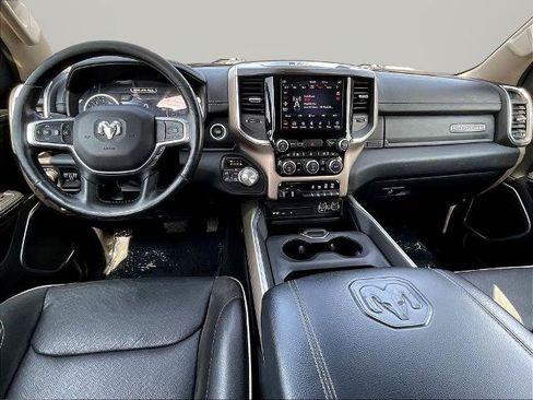 Used 2019 RAM 1500 Laramie AWD/4WD image 8
