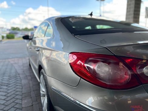 Used 2012 Volkswagen CC Sport FWD image 10