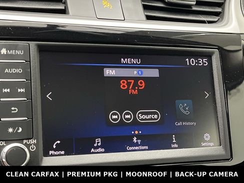 Used 2019 Nissan Sentra SR w/ Premium Package (SR) FWD image 18