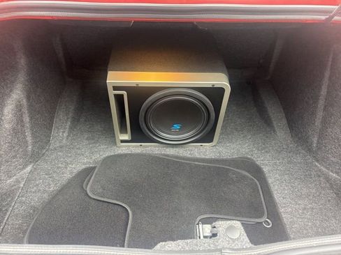 Used 2022 Dodge Challenger SXT w/ Plus Package image 16