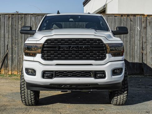 Used 2022 RAM 2500 Big Horn w/ Cold Weather Group image 6