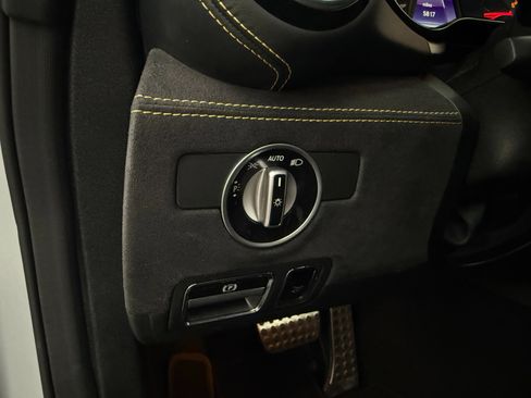 Used 2018 Mercedes-Benz AMG GT R image 9