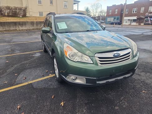 Used 2011 Subaru Outback 2.5i Premium image 13