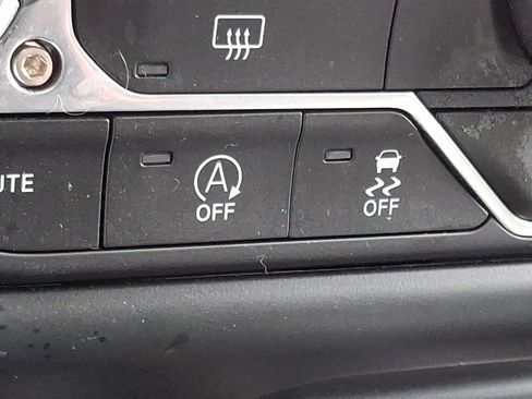 Certified 2022 Jeep Wrangler Sport image 21