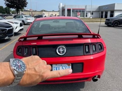 Used 2014 Ford Mustang Coupe RWD image 6