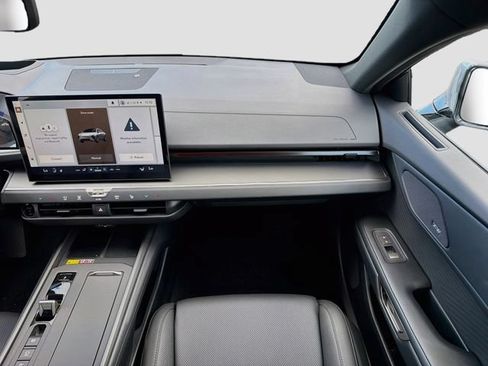 New 2026 Lexus ES 350h AWD w/ Cold Area Package image 19