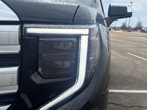 New 2026 GMC Sierra 1500 SLE image 11