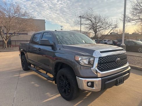 Used 2018 Toyota Tundra SR5 image 3