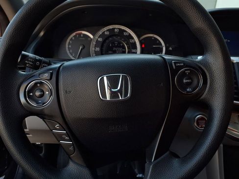 Used 2015 Honda Accord EX image 12