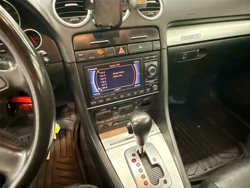 Used 2009 Audi A4 2.0T AWD/4WD image 3