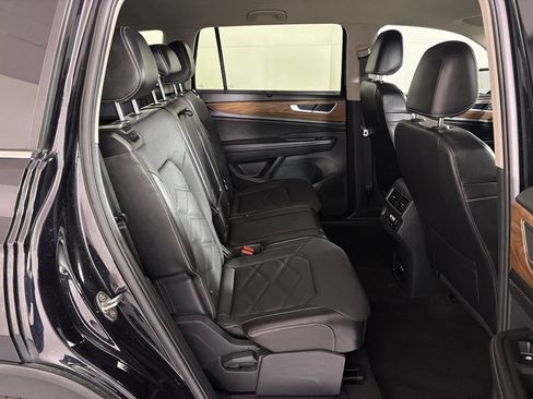 Used 2024 Volkswagen Atlas SE FWD image 43