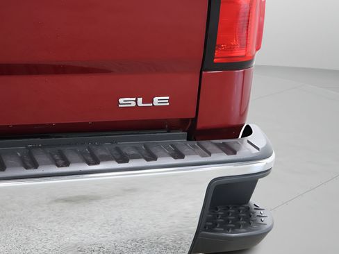 Used 2018 GMC Sierra 1500 SLE w/ SLE Value Package AWD/4WD image 34