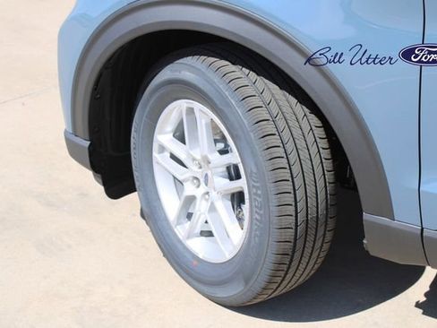 New 2026 Ford Explorer Active w/ Active Comfort Package image 5